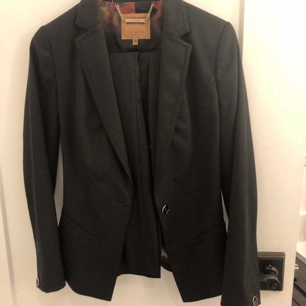 Ted Baked Suite Size 1